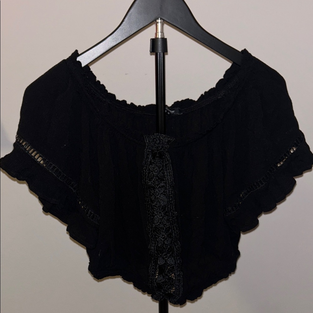 Ambiance Elegant Black Top